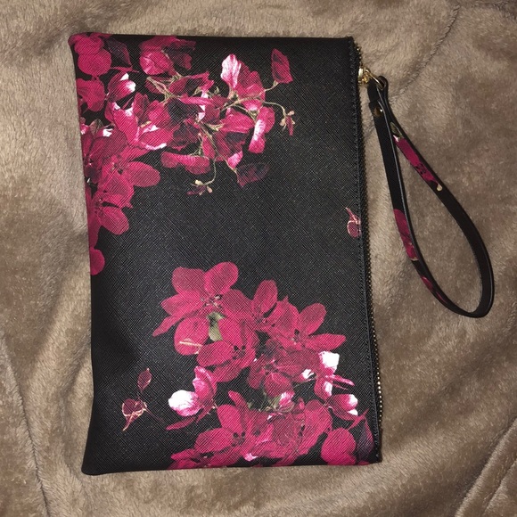 Le Chateau floral wristlet pouch - Picture 1 of 1